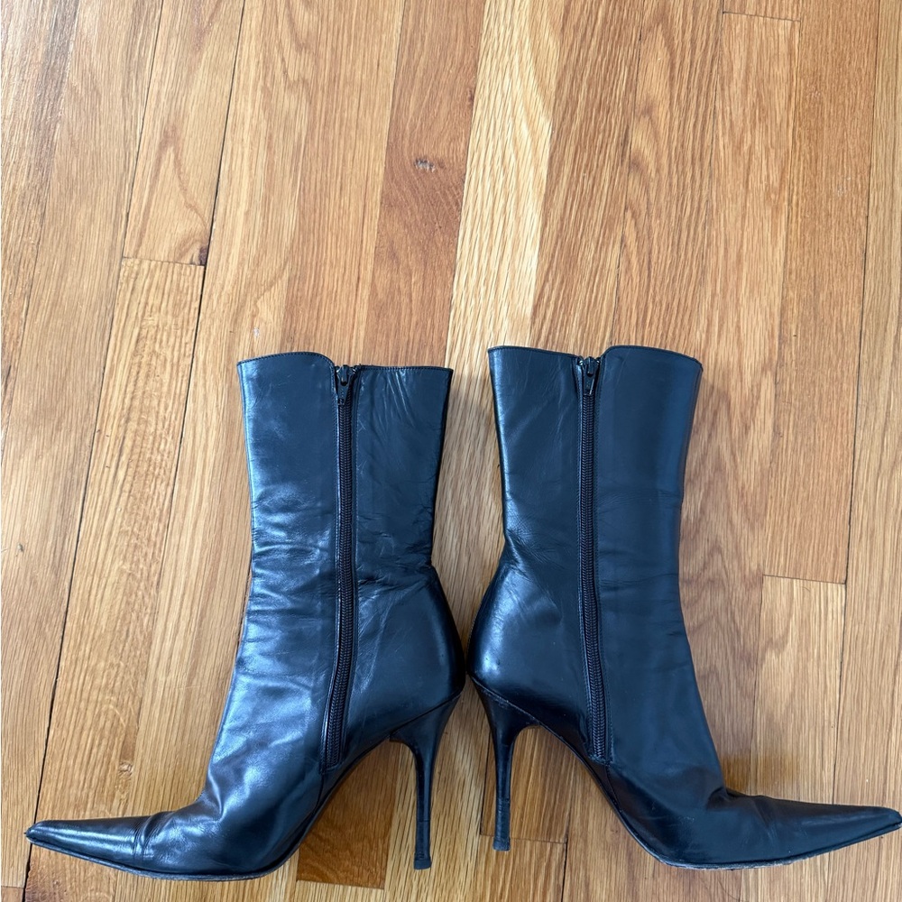 Vintage Charles David Black Heeled Boots - Style “Butane” Size Women’s 8. - Picture 3 of 11